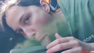 Шахси ношинос дар автобус ба марде минетка дод